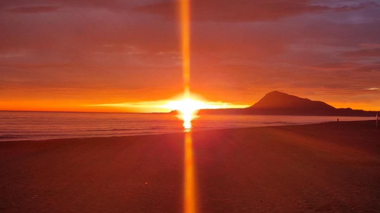 Hello Piles Beach Javier 外观 照片