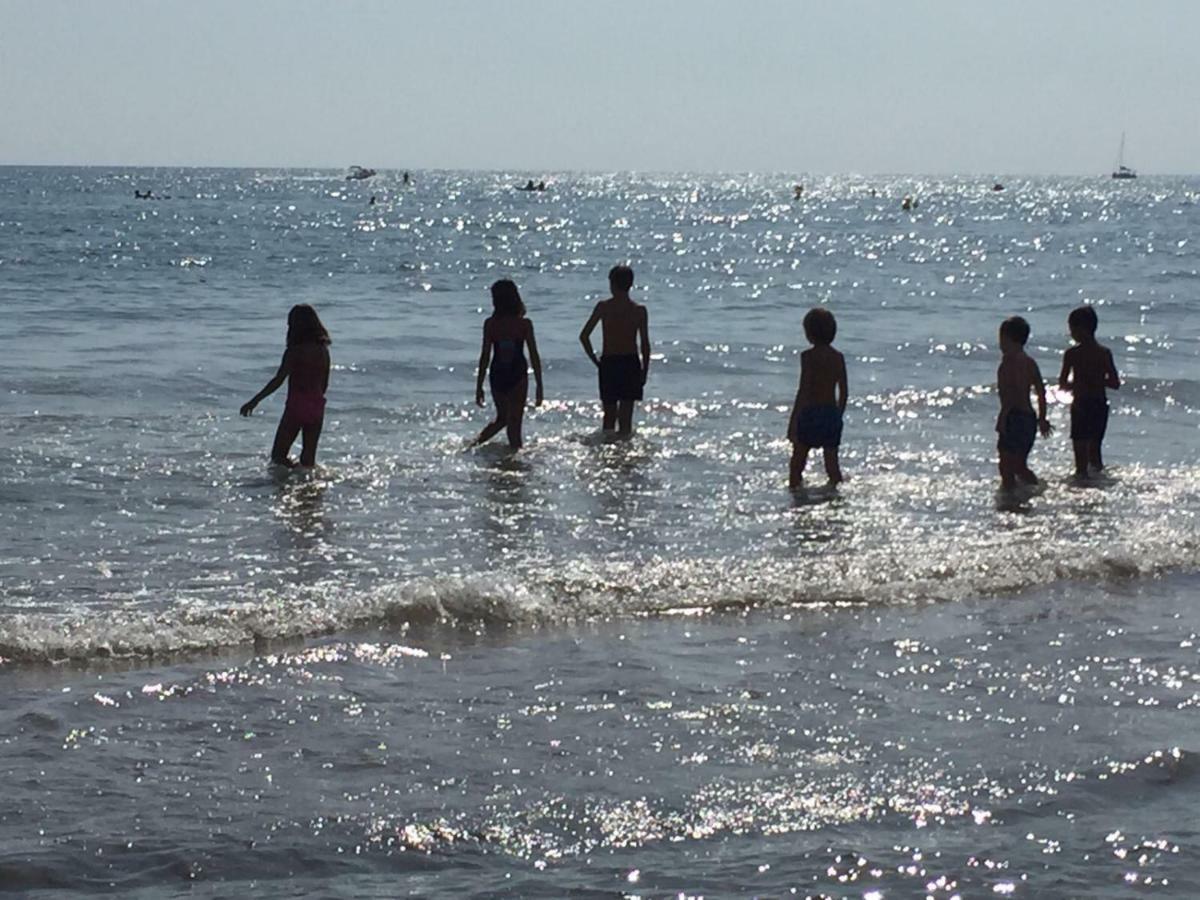 Hello Piles Beach Javier 外观 照片